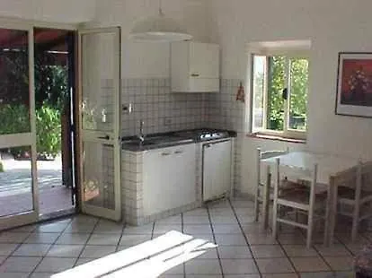 Residence Della Luna Porto Azzurro 3*,