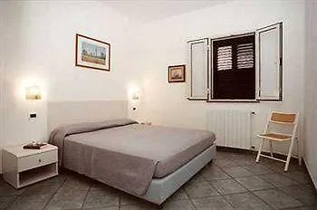 Residence Della Luna Porto Azzurro 3*,
